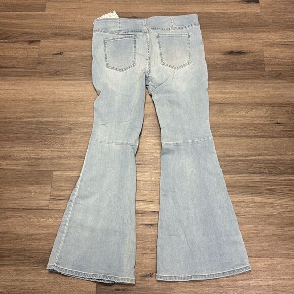 We The Free Penny Pull-On Low-Rise Flare Jeans Stretch Denim 34 - Picture 4 of 6